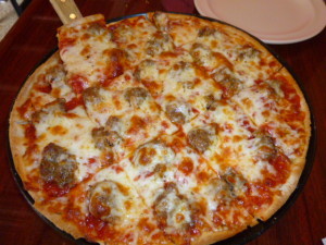 Mama Mia, it was the real thing, the cheese; multi bella, the sausage, perfecto, the sauce, the crisp edged crust, could stop eating this special made for everyone who visits Pusateri's.